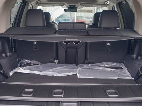 New 2025 Honda Pilot Touring image 33