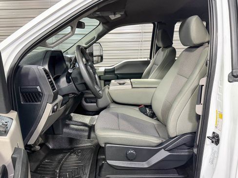 Used 2022 Ford F250 XL w/ STX Appearance Package image 17