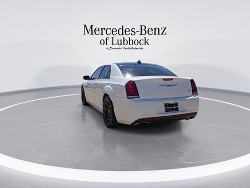 Used 2019 Chrysler 300 Touring w/ Sport Appearance Package RWD image 7