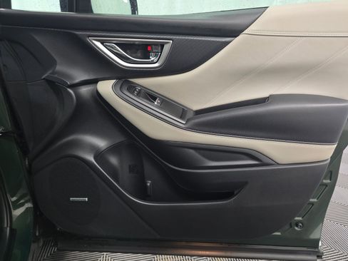 Used 2022 Subaru Forester Limited w/ Popular Package #3 image 26