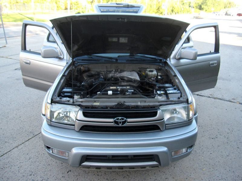 Used 2002 Toyota 4Runner SR5 RWD image 32