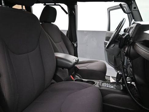Used 2015 Jeep Wrangler Unlimited Sport w/ Quick Order Package 24S AWD/4WD image 23