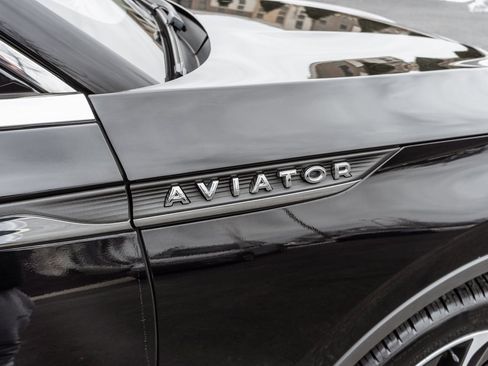 Used 2021 Lincoln Aviator Reserve w/ Equipment Group 202A image 4