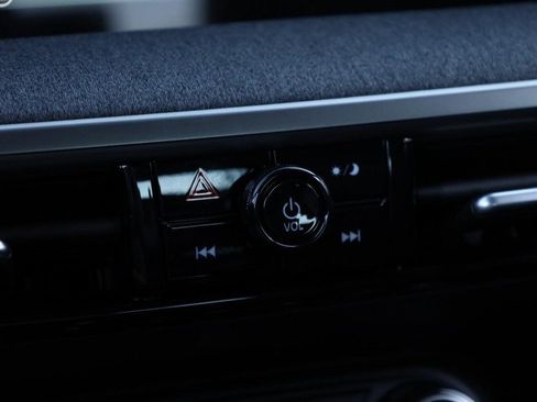 New 2026 Nissan Kicks S image 13