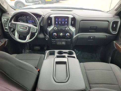 Used 2021 GMC Sierra 1500 SLE w/ X31 Off-Road Package AWD/4WD image 11