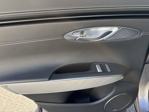 Used 2025 Genesis Electrified GV70 Advanced w/ Prestige Package image 13