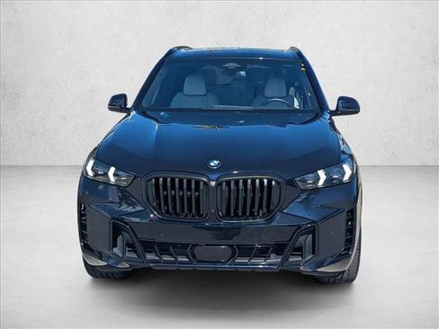 Certified 2024 BMW X5 sDrive40i w/ M Sport Package image 2