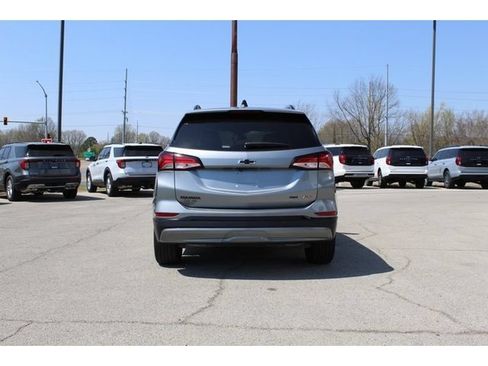 Used 2024 Chevrolet Equinox RS AWD/4WD image 4