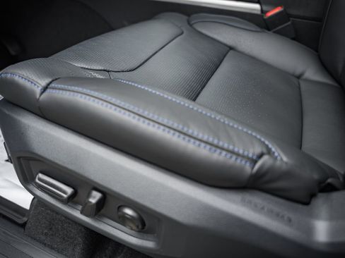 New 2026 Toyota Tundra Platinum image 40