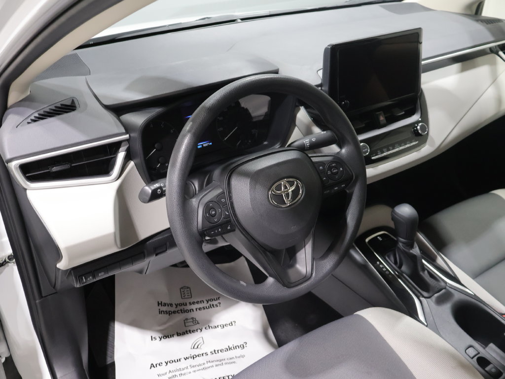 Used 2024 Toyota Corolla LE w/ LE Convenience Package FWD image 15