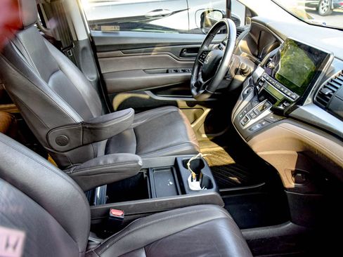 Used 2019 Honda Odyssey EX-L image 8