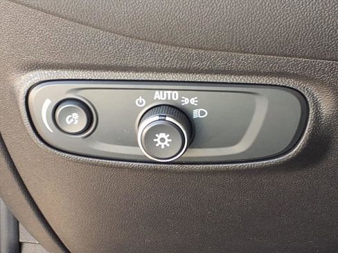 Used 2024 Chevrolet Equinox LT w/ LPO, Floor Liner Package image 22