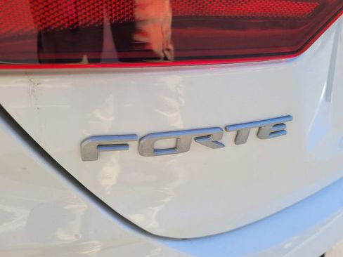 Certified 2023 Kia Forte LXS FWD image 26