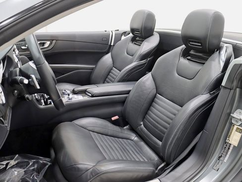 Used 2013 Mercedes-Benz SL 550 image 28
