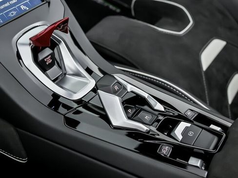 Used 2022 Lamborghini Huracan EVO RWD image 34