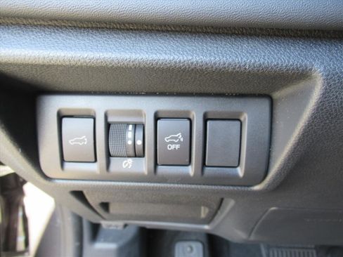 Used 2020 Subaru Outback Touring XT image 22