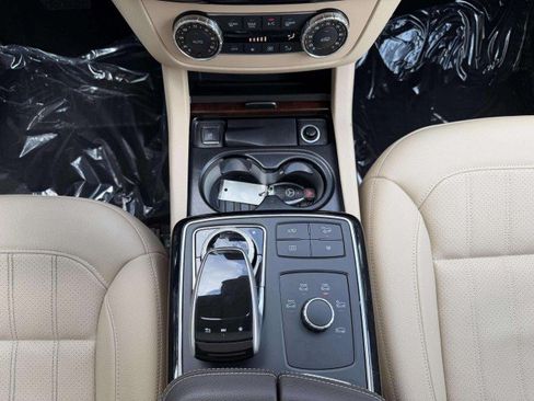 Used 2019 Mercedes-Benz GLS 450 4MATIC image 16