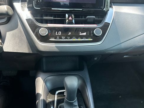 Used 2026 Toyota Corolla LE FWD image 12
