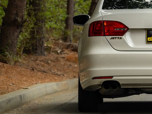 Used 2014 Volkswagen Jetta SEL image 39