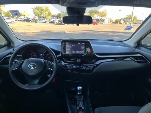 Used 2020 Toyota C-HR LE image 24