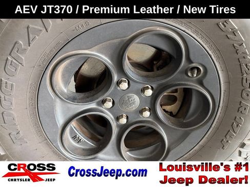 Used 2021 Jeep Gladiator Rubicon AWD/4WD image 11