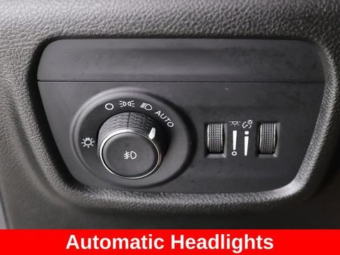 Used 2023 Jeep Grand Cherokee Limited AWD/4WD image 20
