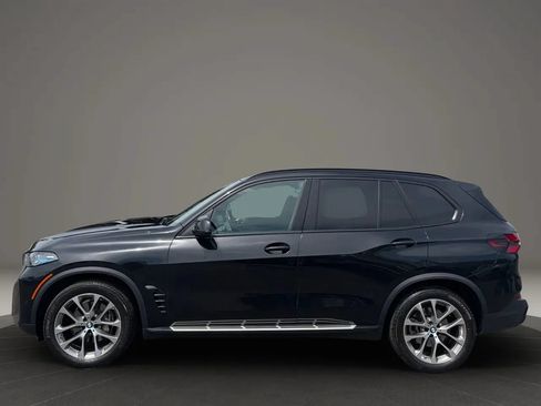 Used 2024 BMW X5 xDrive40i w/ Premium Package AWD/4WD image 2