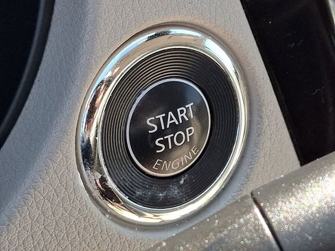 Used 2020 Nissan Rogue Sport SV w/ All-Weather Package AWD/4WD image 26