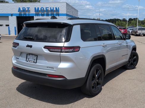 Used 2023 Jeep Grand Cherokee L Laredo AWD/4WD image 8