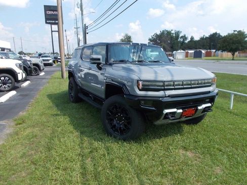 New 2025 GMC Hummer EV 2X image 24