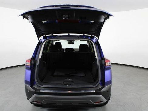 Certified 2023 Nissan Rogue SV FWD image 17