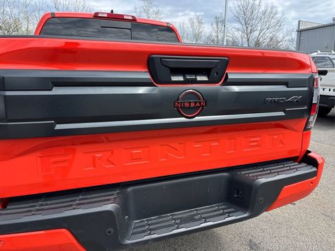 Certified 2025 Nissan Frontier PRO-4X image 14