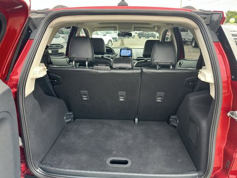 Used 2019 Ford EcoSport Titanium FWD image 12
