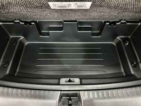New 2026 Chevrolet Traverse LT w/ Driver Confidence Package AWD/4WD image 26