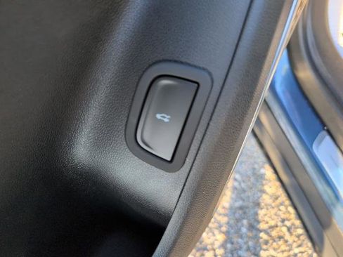 New 2025 Buick Enclave Preferred w/ Power Package image 19