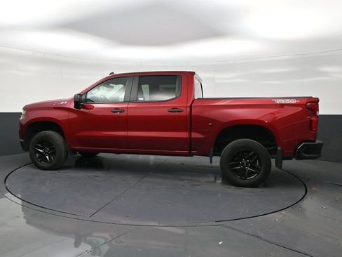 Used 2021 Chevrolet Silverado 1500 Custom Trail Boss AWD/4WD image 2