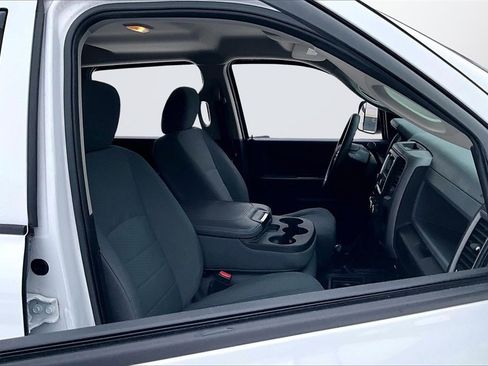 Used 2017 RAM 2500 Tradesman w/ Chrome Appearance Group image 24