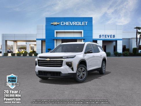 New 2026 Chevrolet Traverse LT w/ Driver Confidence Package AWD/4WD image 8