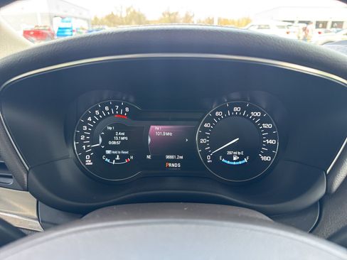 Used 2019 Lincoln MKC Premiere image 27