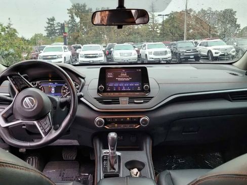 Used 2019 Nissan Altima 2.5 SR w/ SR Premium Package image 8