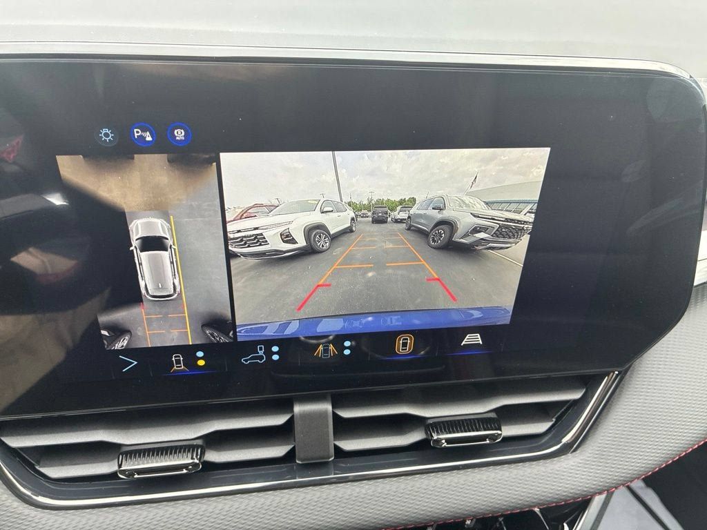 New 2027 Chevrolet Equinox RS w/ Safety and Technology Package AWD/4WD image 14