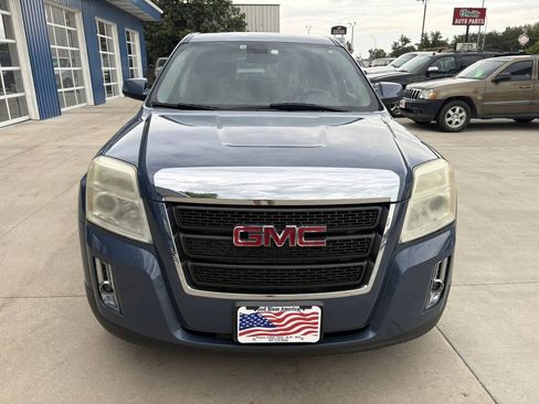 Used 2011 GMC Terrain SLE AWD/4WD image 3