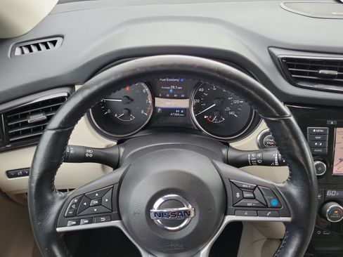 Certified 2022 Nissan Rogue Sport SL w/ Premium Package FWD image 20