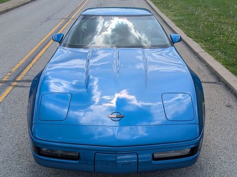 Used 1993 Chevrolet Corvette Coupe RWD image 24