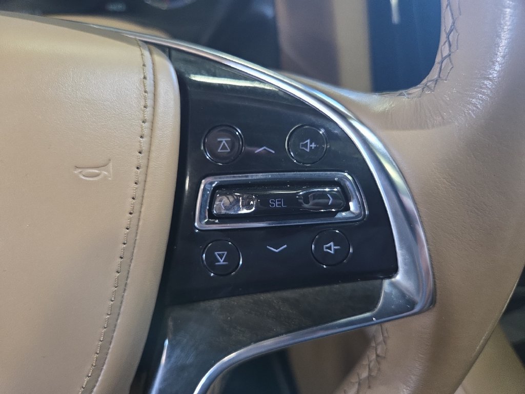 Used 2020 Cadillac Escalade Platinum AWD/4WD image 20