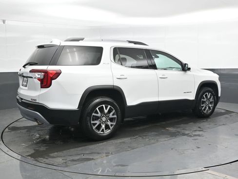 Used 2021 GMC Acadia SLE w/ Driver Convenience Package FWD image 2