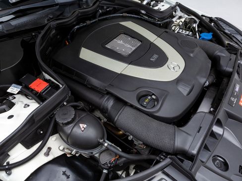 Used 2011 Mercedes-Benz E 550 Cabriolet image 15