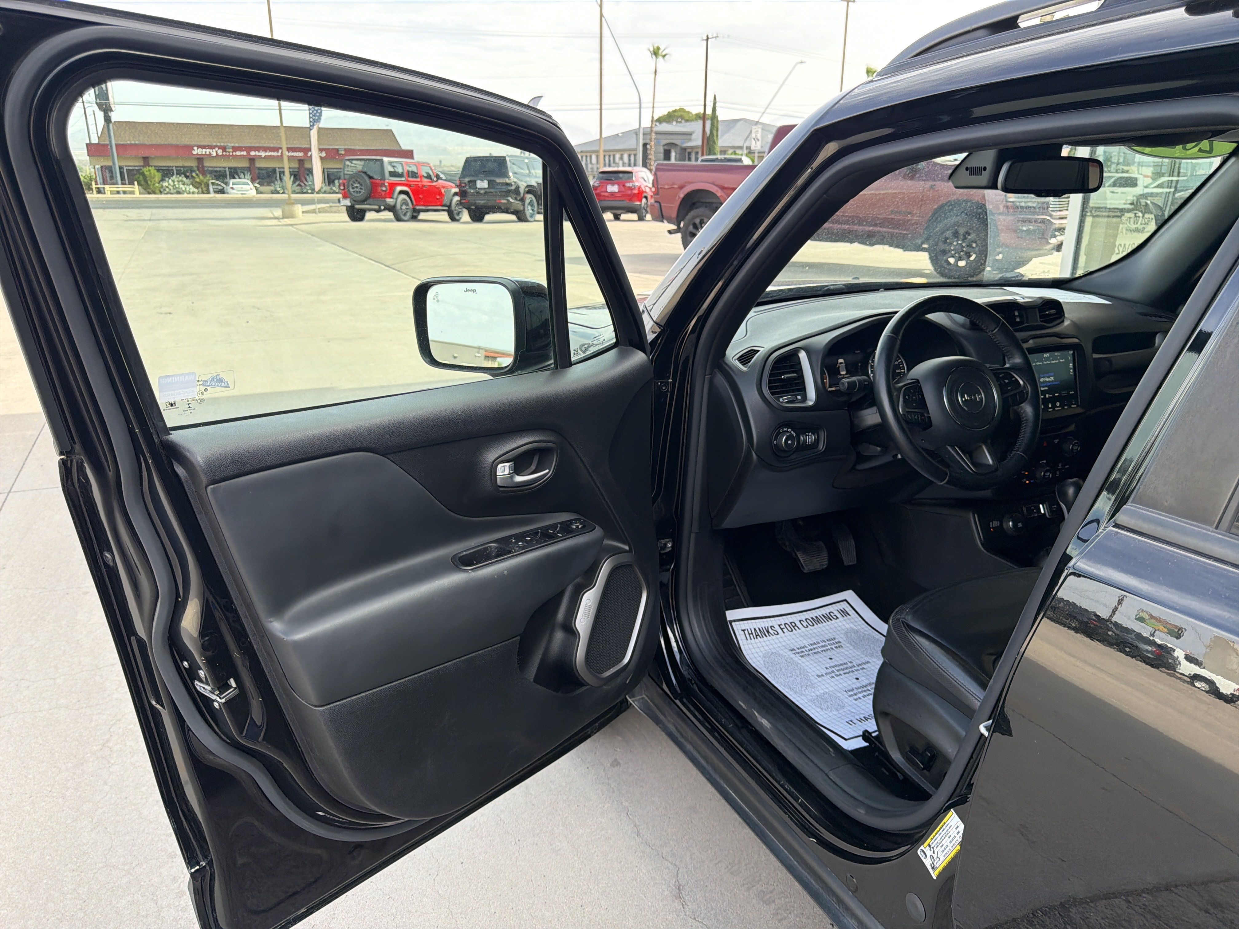 Used 2020 Jeep Renegade Altitude AWD/4WD image 12