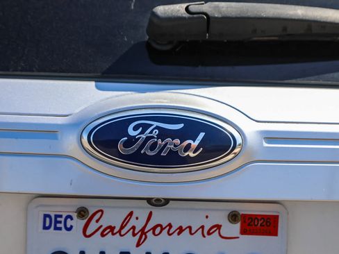 Used 2011 Ford Edge SEL w/ 202A Rapid Spec Order Code FWD image 23