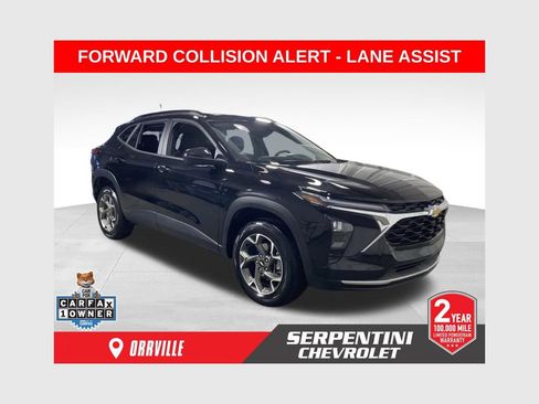 Used 2024 Chevrolet Trax LT FWD image 1